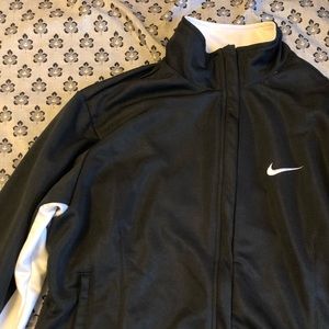 Nike light weight jacket size m